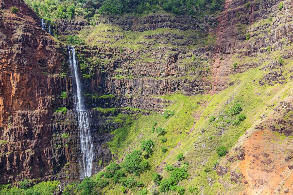 Kauai Helicopter Tour Waipoo Falls