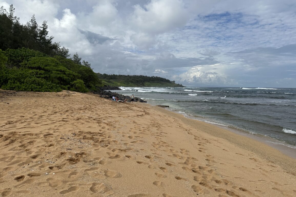 North Aliomanu Beach