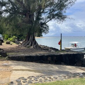 Anini Beach